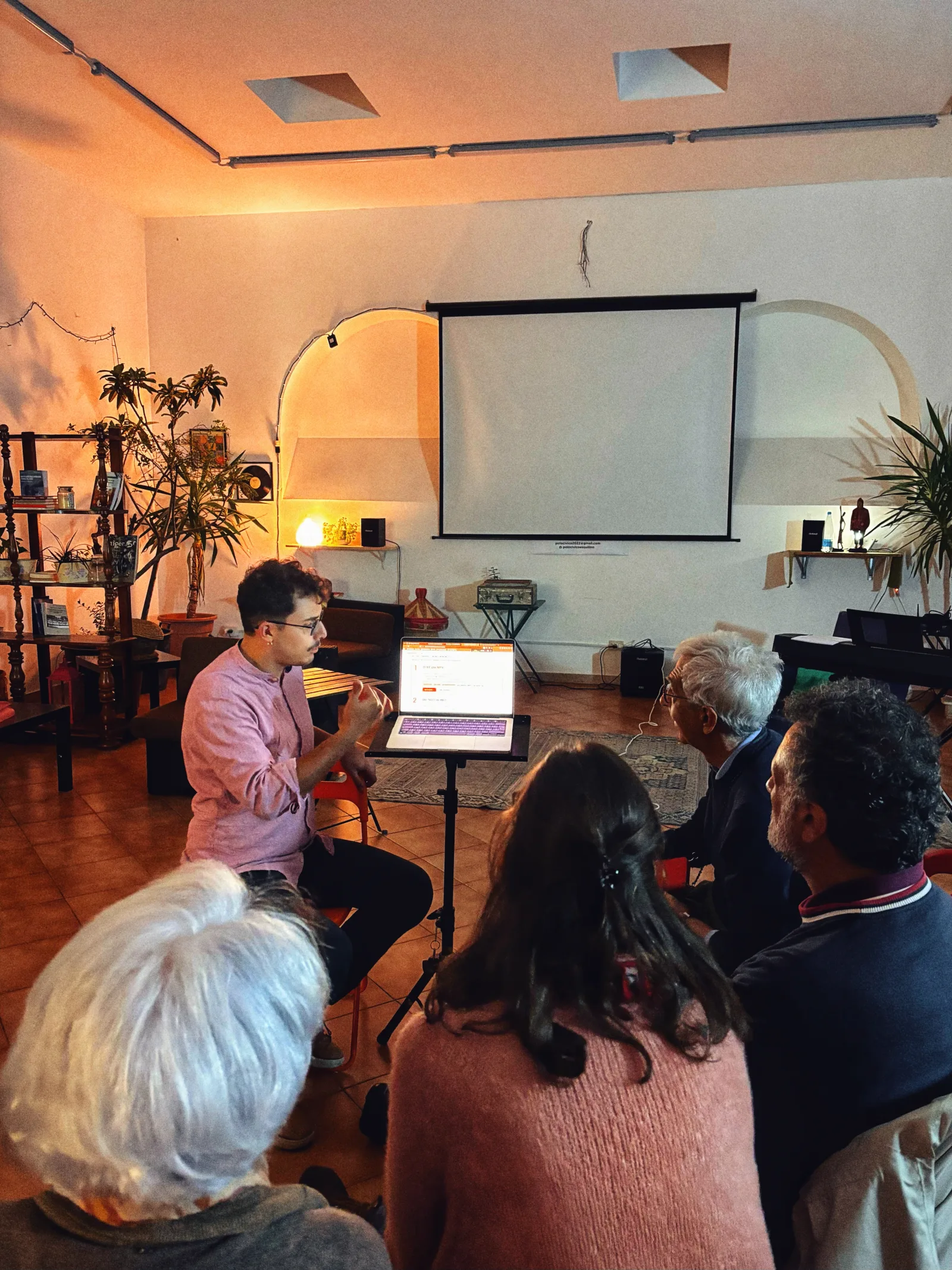 Nicco e Il ControCoro alla prima lezione di alfabetizzazione musicale, Lunedì 26 ottobre 2026 Polo Civico Esquilino